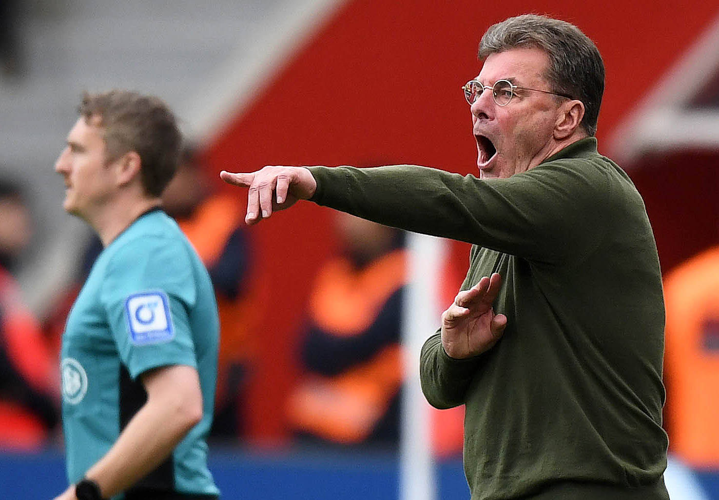 （体育）足球——德甲：勒沃库森胜沃尔夫斯堡